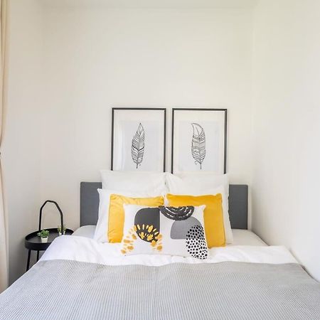 ブダペストSunny Balcony - Cute And Cozyアパートメント エクステリア 写真