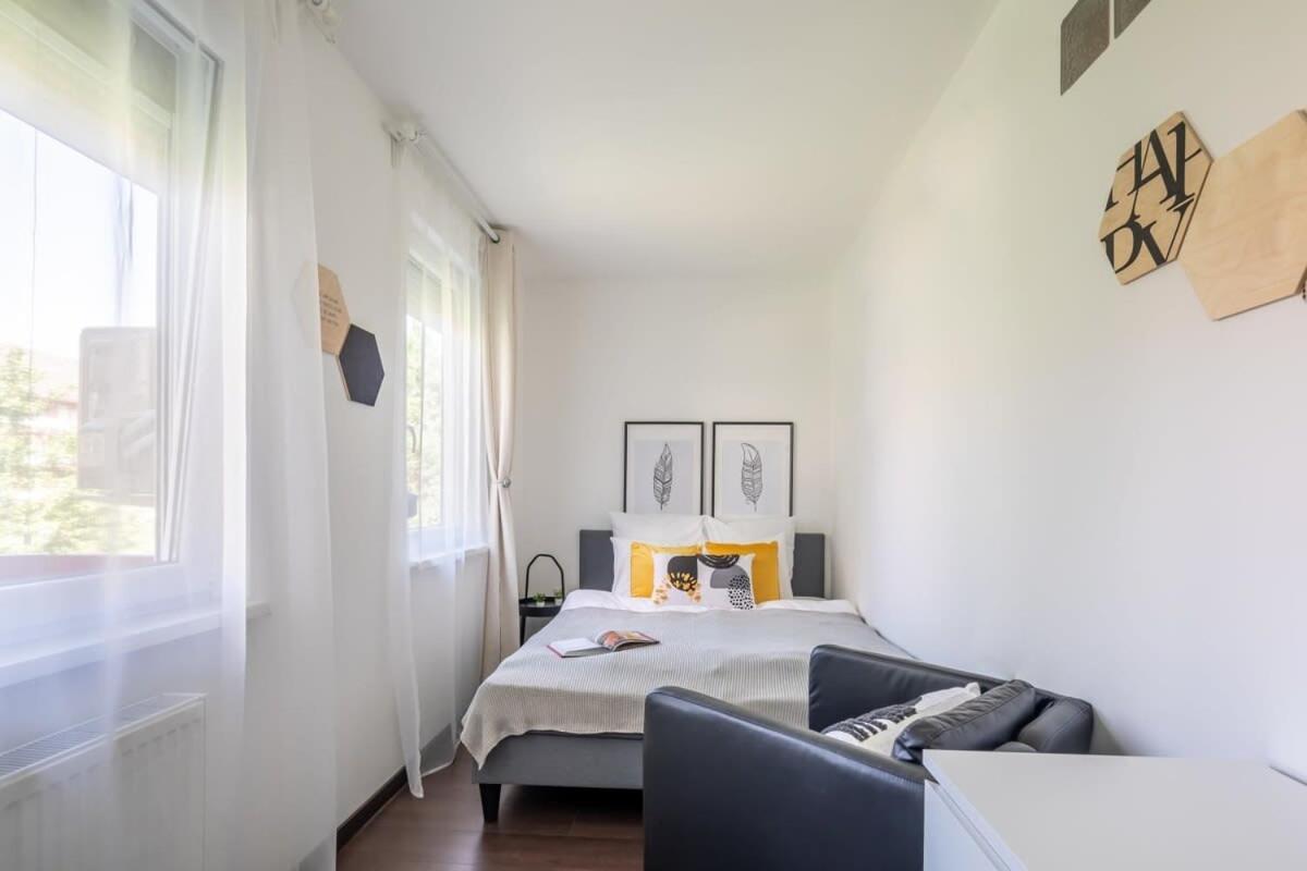 ブダペストSunny Balcony - Cute And Cozyアパートメント エクステリア 写真