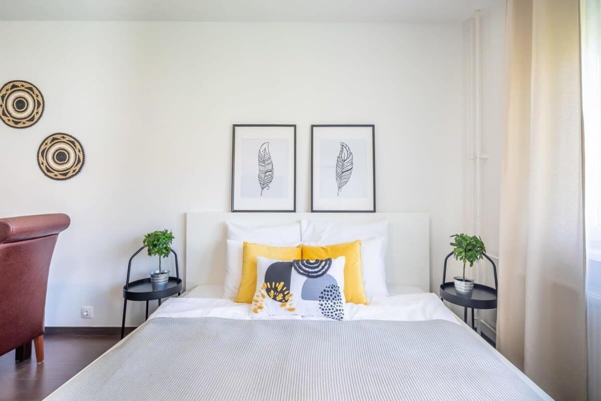 ブダペストSunny Balcony - Cute And Cozyアパートメント エクステリア 写真
